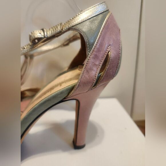 Cole Haan Collection Pale Pink/Seafoam Leather T-Strap Peeptoe Pumps Sz.9 $295 - Picture 4 of 11